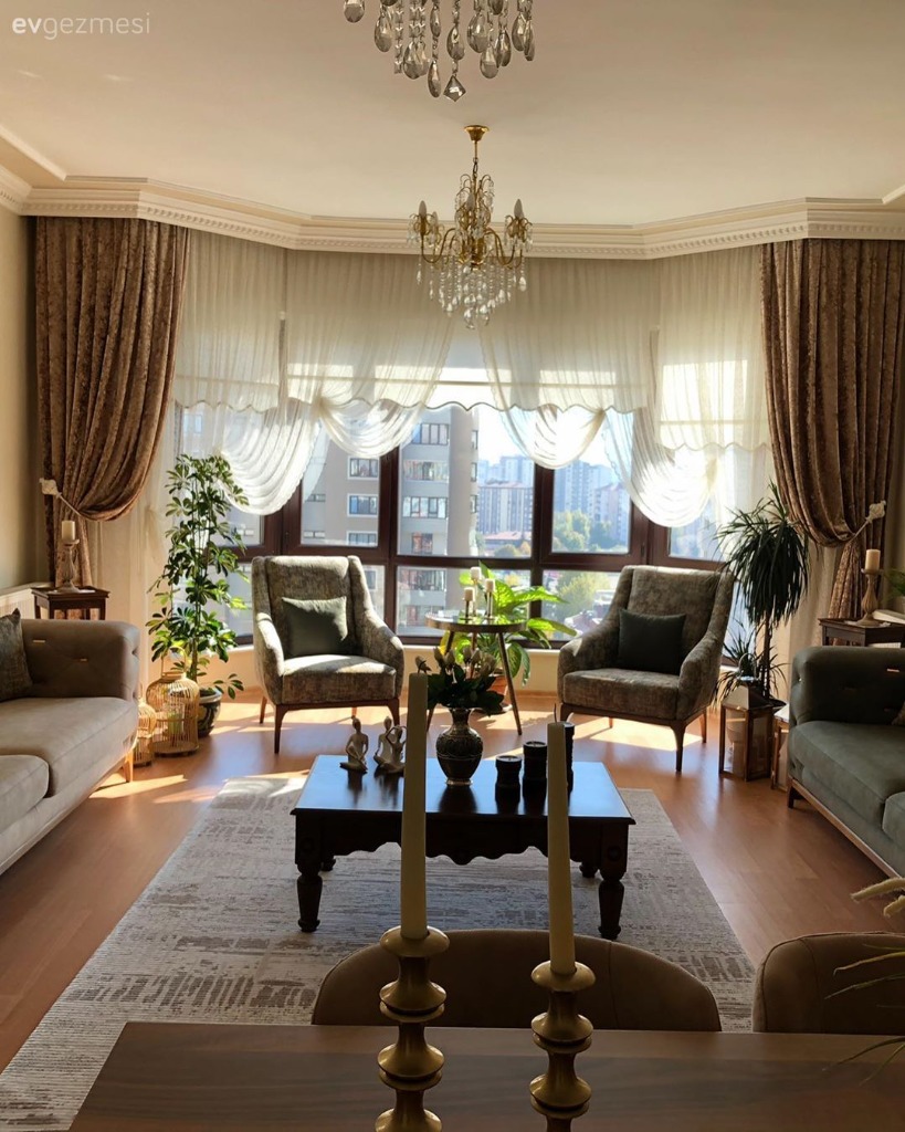 Cumba Pencereli Avangard & Klasik Salon
