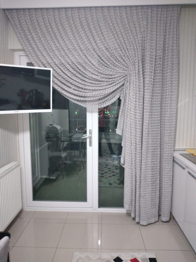 Mutfak / Balkon Geçiş Döküm Perde