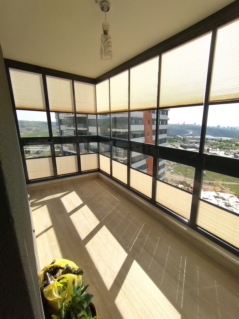 Cam Balkon Plise Perde Sistemi